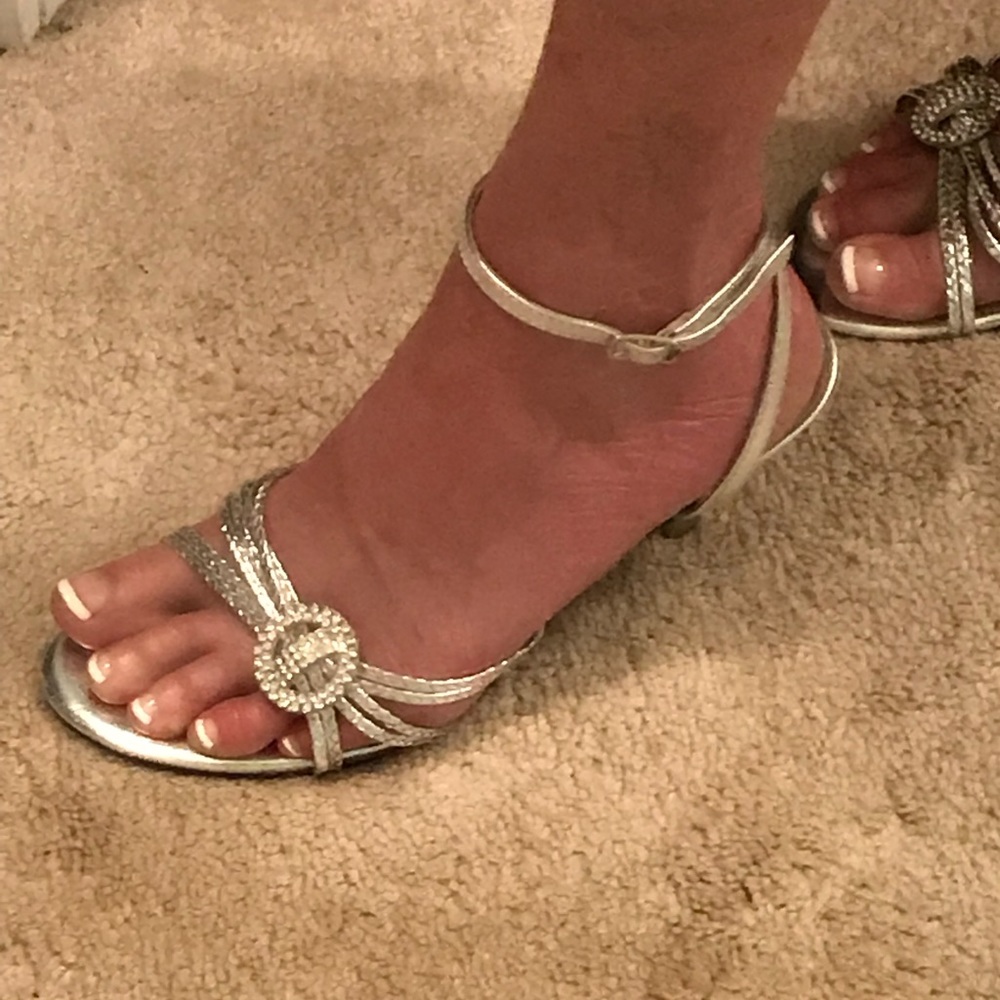 Silver Prom, Pageant Wedding or Dress shoes! EUC!